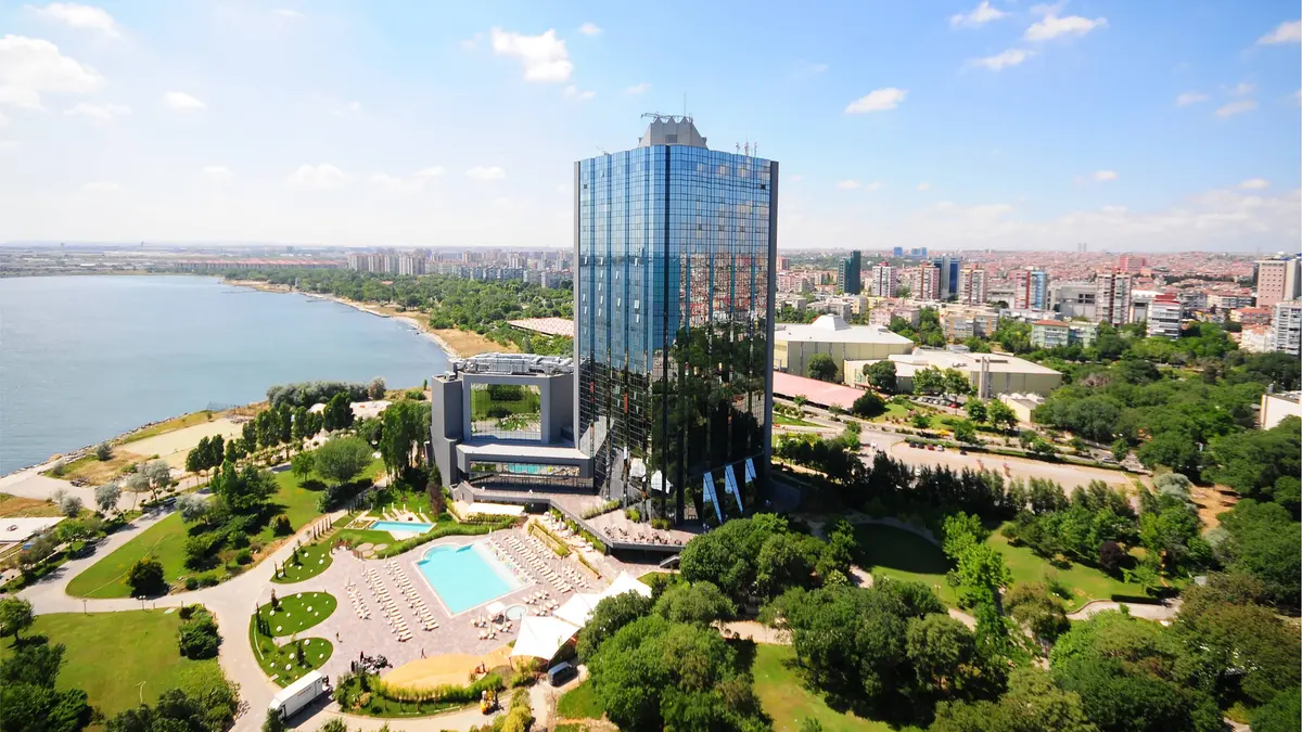 The hotel, on the Marmara shore at Ataköy
